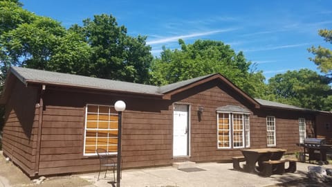 Island Club #4 House in South Bass Island
