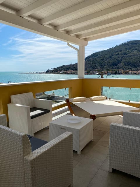 View (from property/room), Balcony/Terrace