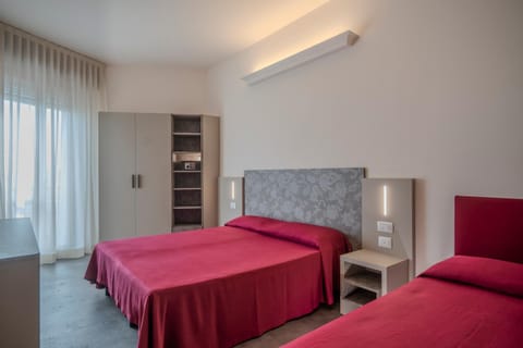 Bedroom, air conditioner