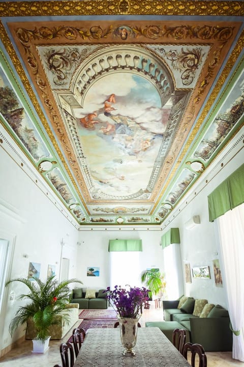 Communal lounge/ TV room, Decorative detail, Meeting/conference room