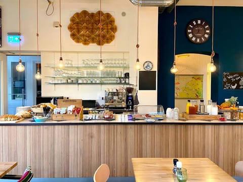 Breakfast, Buffet breakfast