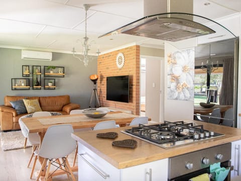 Rest at Chabivin House in Stellenbosch