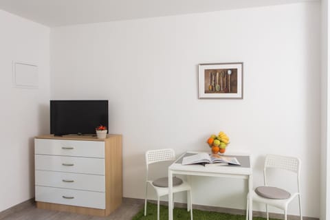 TV and multimedia, Seating area