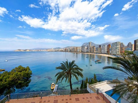Nearby landmark, Restaurant/places to eat, Day, Natural landscape, Balcony/Terrace, Lounge or bar, City view, Sea view