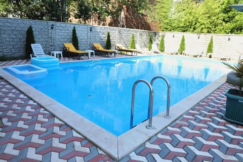 Swimming pool, Swimming pool