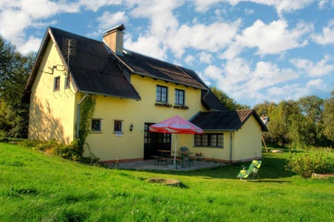 Property building, Facade/entrance, Garden