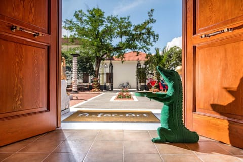 Facade/entrance, Lobby or reception