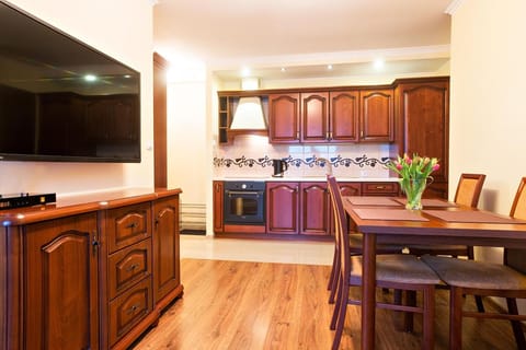 Kitchen or kitchenette, Living room