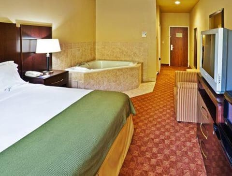 Holiday Inn Express Hotel & Suites Muskogee by IHG Hotel in Muskogee