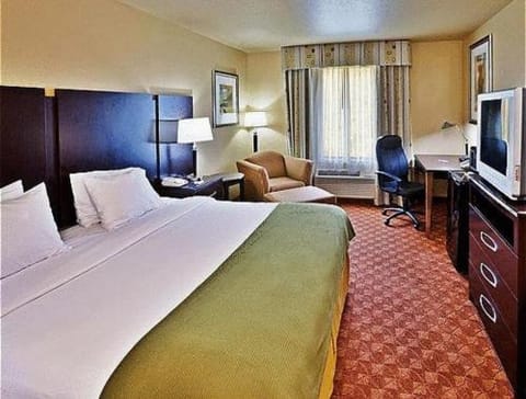 Holiday Inn Express Hotel & Suites Muskogee by IHG Hotel in Muskogee