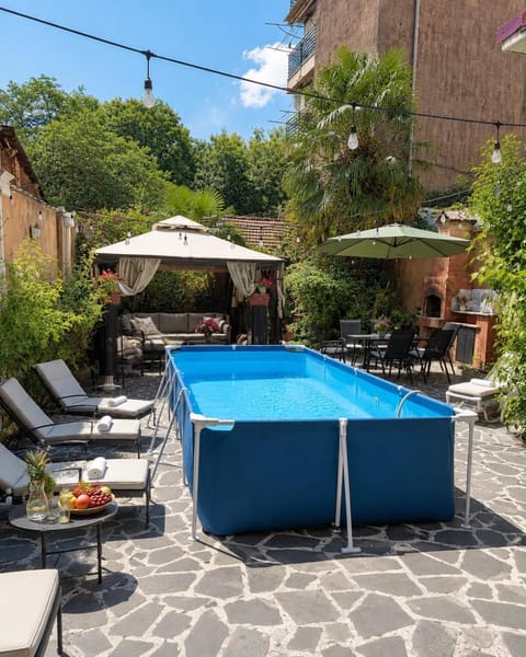 Property building, Swimming pool