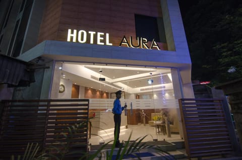 Facade/entrance, Night