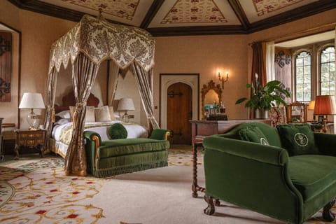 Thornbury Castle - A Relais & Chateaux Hotel Country House in Stroud District