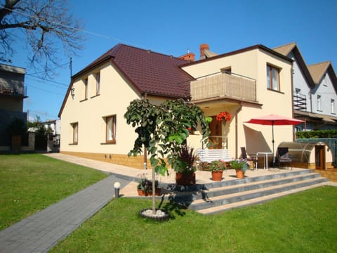 Facade/entrance, Garden view, Area and facilities