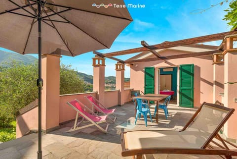 A Casa Tua Room, Terre Marine Bed and Breakfast in La Spezia