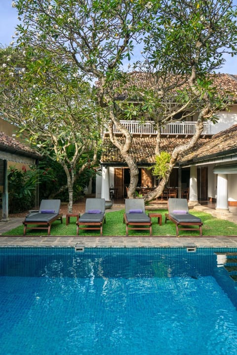 Property building, Garden view, Pool view, Swimming pool, sunbed