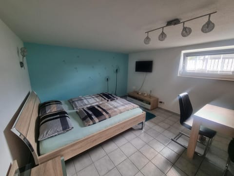Bed, Living room