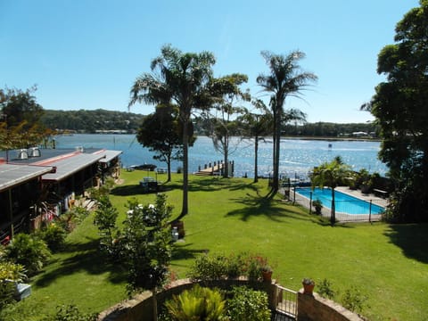 BBQ facilities, Fishing, Canoeing, Cycling, Lake view, Area and facilities, Swimming pool, Swimming pool