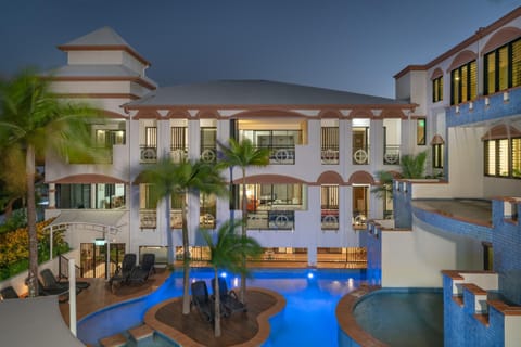 Property building, BBQ facilities, Swimming pool
