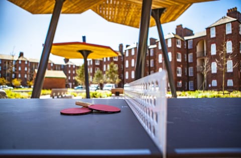 Neighbourhood, Garden