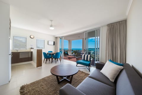 Kitchen or kitchenette, Living room, Dining area, Sea view