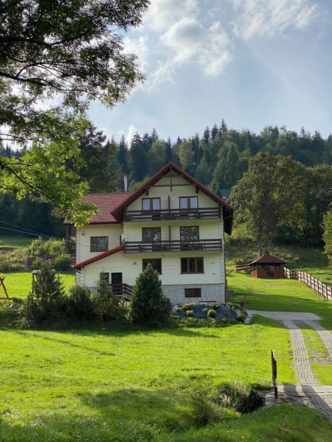 Property building, Garden view, Mountain view
