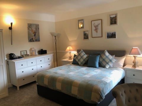 Glenmoriston Arms Hotel Bed and Breakfast in Scotland