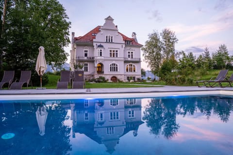 Property building, Swimming pool