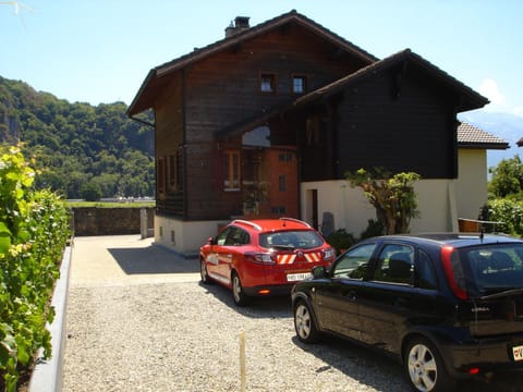 Facade/entrance, Quiet street view