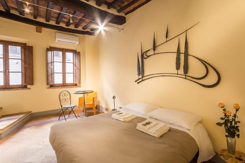 Bedroom, air conditioner