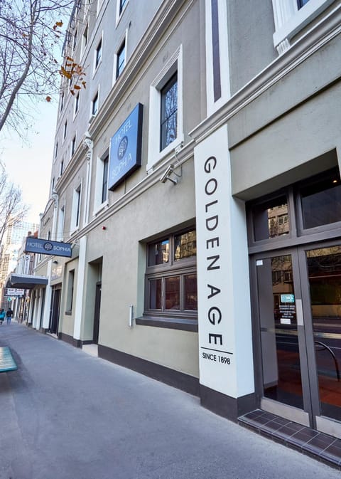Property building, Facade/entrance
