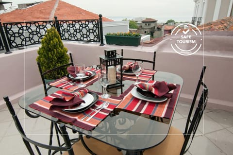 View (from property/room), Balcony/Terrace