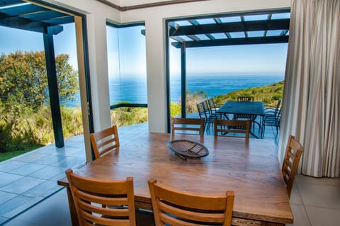 Patio, View (from property/room), Balcony/Terrace, Seating area, Dining area, Sea view