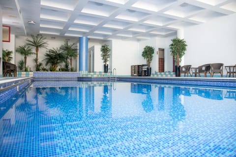 Swimming pool, Swimming pool