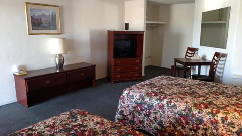 Seating area, Bedroom