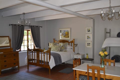 Rooiheuwel Cottage Bed and Breakfast in Cape Town
