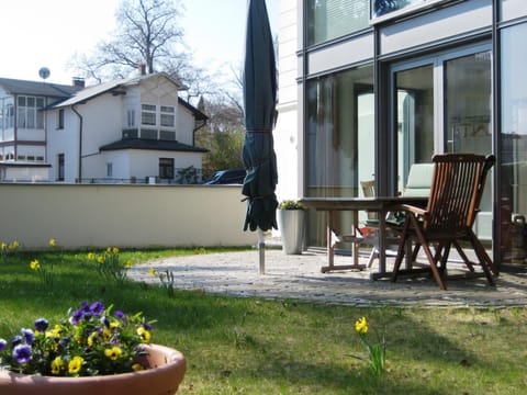 BBQ facilities, Garden, Balcony/Terrace