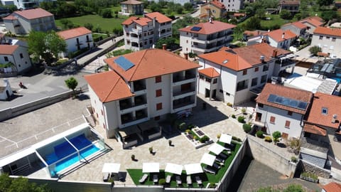 Property building, Pool view