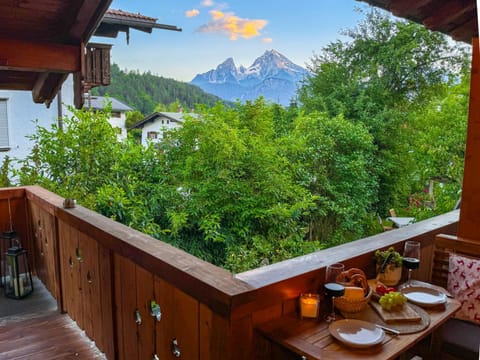 Natural landscape, View (from property/room), Balcony/Terrace, Mountain view