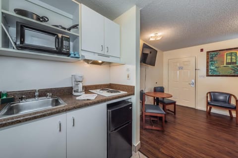 Tampa Bay Extended Stay Hotel Hotel in Pinellas Park
