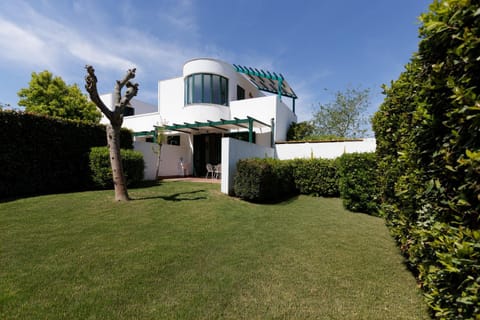 Spring, Garden view