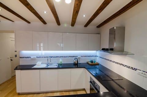 Property building, Kitchen or kitchenette