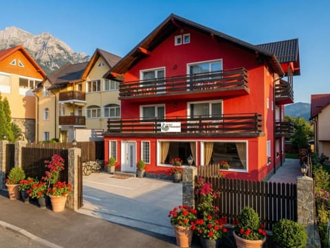 Property building, Day, Mountain view