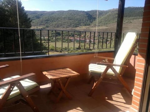 View (from property/room), Balcony/Terrace, On site, Mountain view, Mountain view, Quiet street view