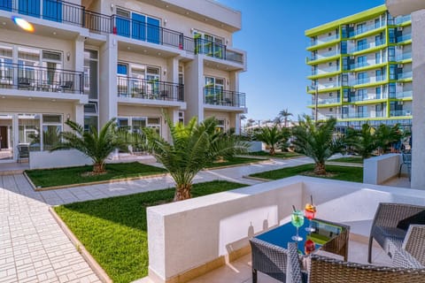 Garden, Garden view
