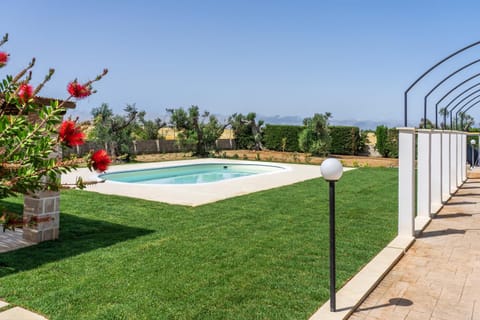 Garden, Garden, Swimming pool