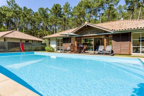Patio, Swimming pool