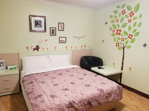 Decorative detail, bunk bed