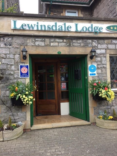 Lewinsdale Lodge Bed and Breakfast in Weston-super-Mare