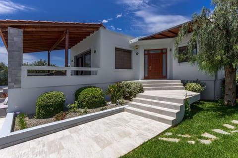 Villa Ampelaki - Premium Villa with heated pool Villa in Crete